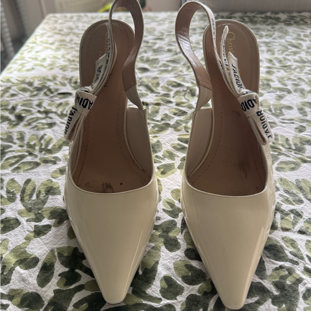 Dior J'Adior Patent Cream Slingback Heels - Picture 3 of 12